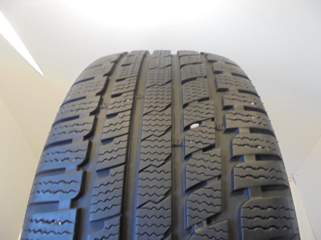 Kumho KW27 gumiabroncs