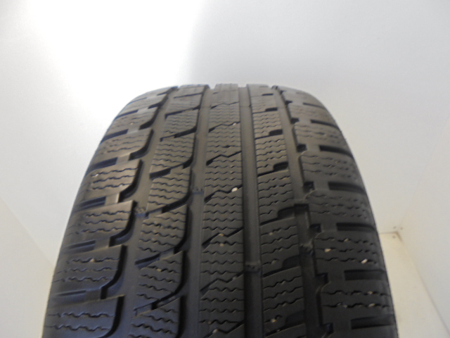 Kumho KW27 gumiabroncs