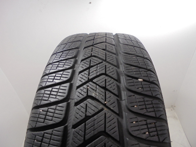 Pirelli Scorpion gumiabroncs