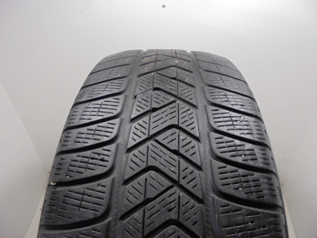 Pirelli Scorpion Winter gumiabroncs