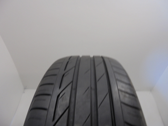 Bridgestone T001 gumiabroncs