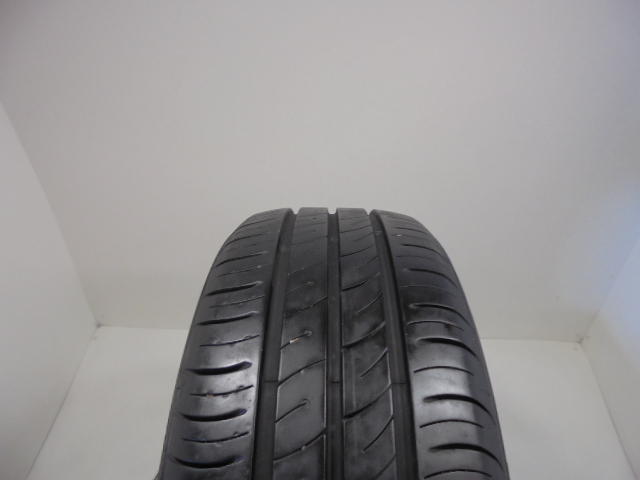 Kumho ES01 gumiabroncs