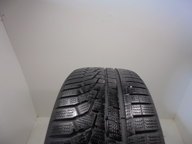 Hankook W320 gumiabroncs