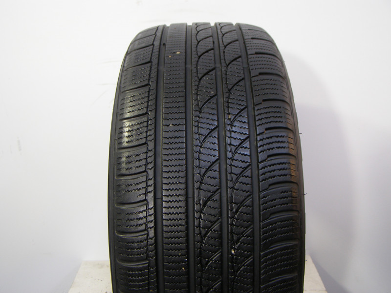 Rotalla S210 gumiabroncs