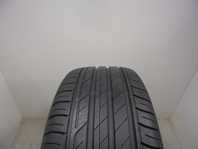 Bridgestone T001 gumiabroncs