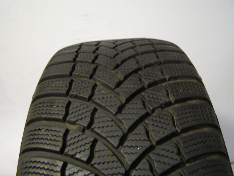 Bridgestone LM001 EVO gumiabroncs