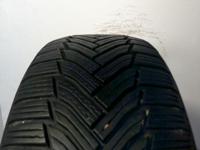Michelin Alpin 6 gumiabroncs
