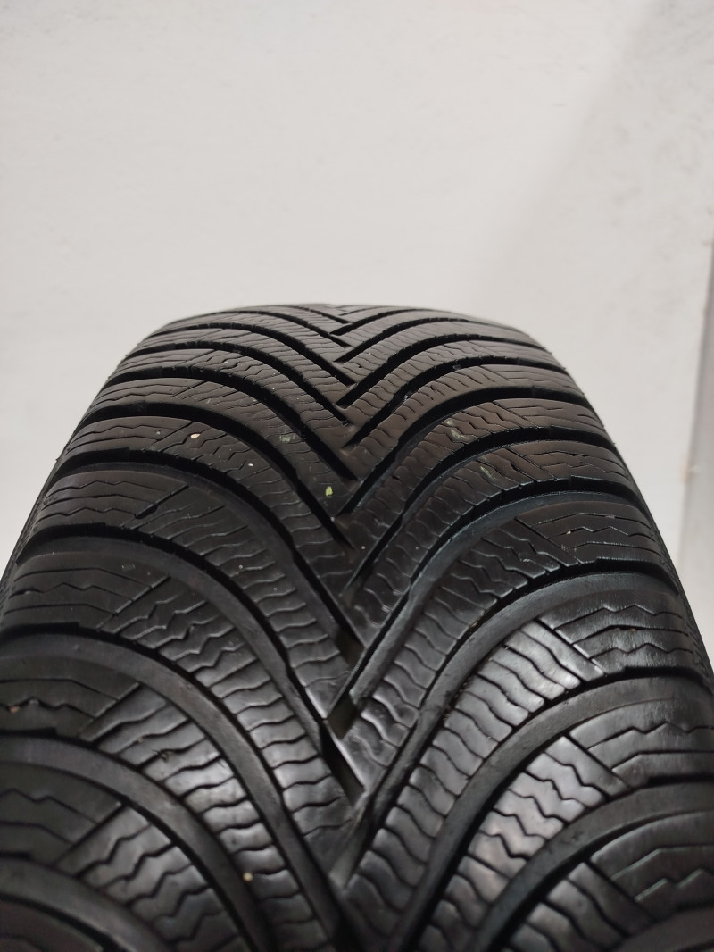 Michelin Alpin 5 gumiabroncs