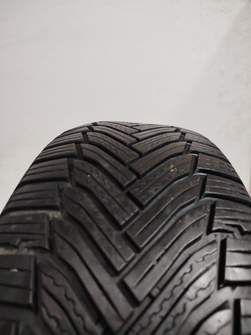 Michelin Alpin 6 gumiabroncs