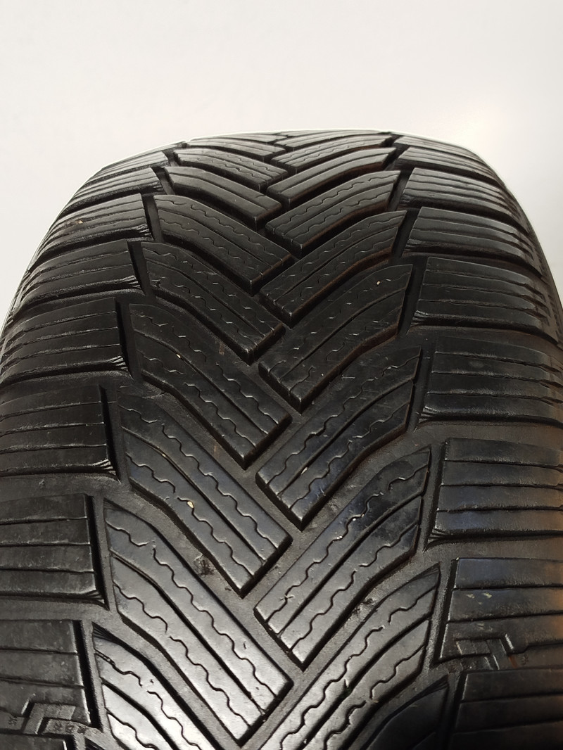 Michelin Alpin 6 gumiabroncs