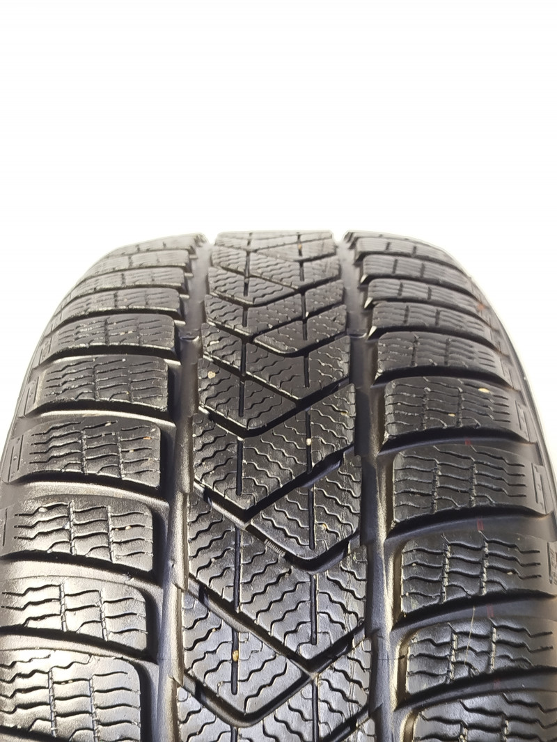 Pirelli Sottozero 3 gumiabroncs