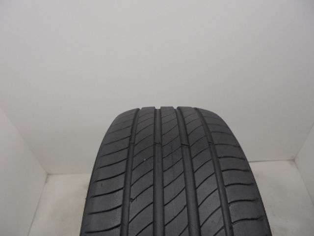 Michelin Primacy 4 gumiabroncs