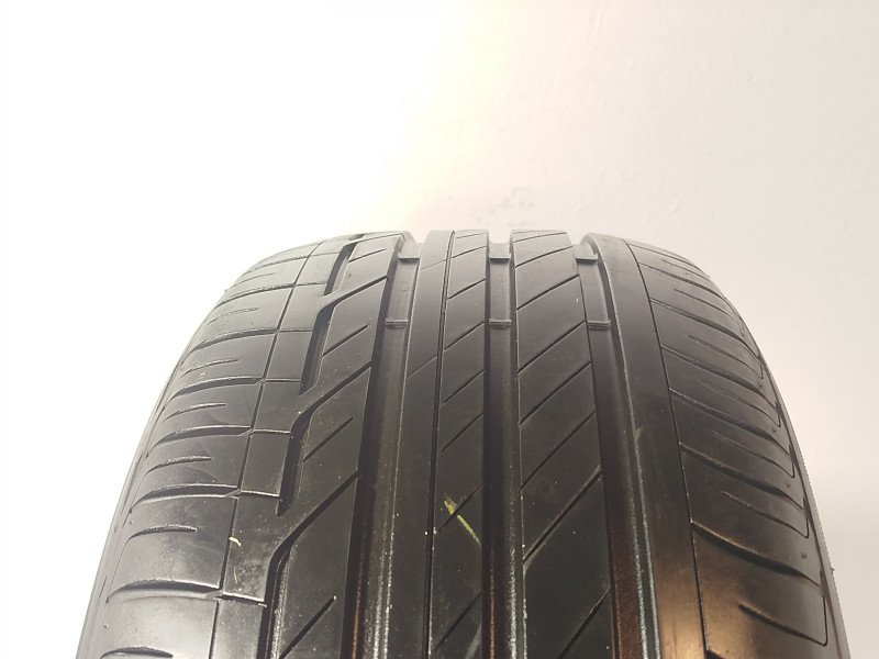 Bridgestone T001 gumiabroncs