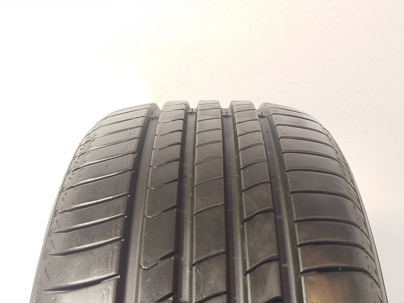 Kumho HS51 Ecsta gumiabroncs