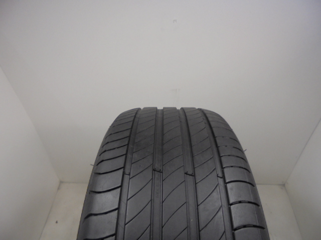 Michelin Primacy 4 gumiabroncs