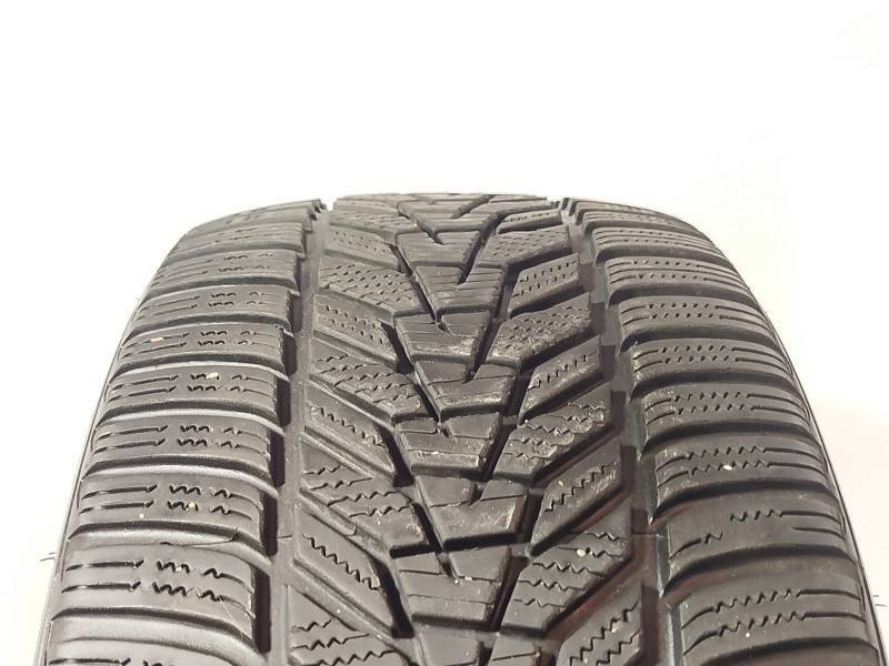 Hankook W330 Icept EVO3 gumiabroncs