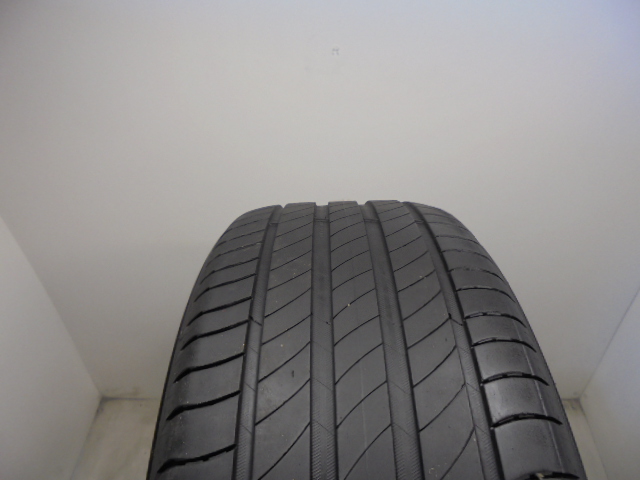 Michelin Primacy 4 gumiabroncs