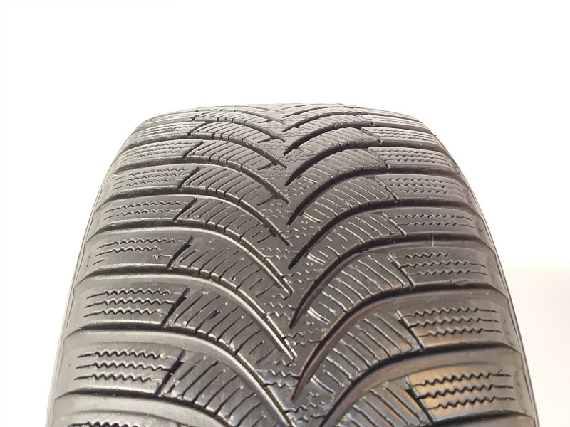 Pirelli Cintruato P7 gumiabroncs