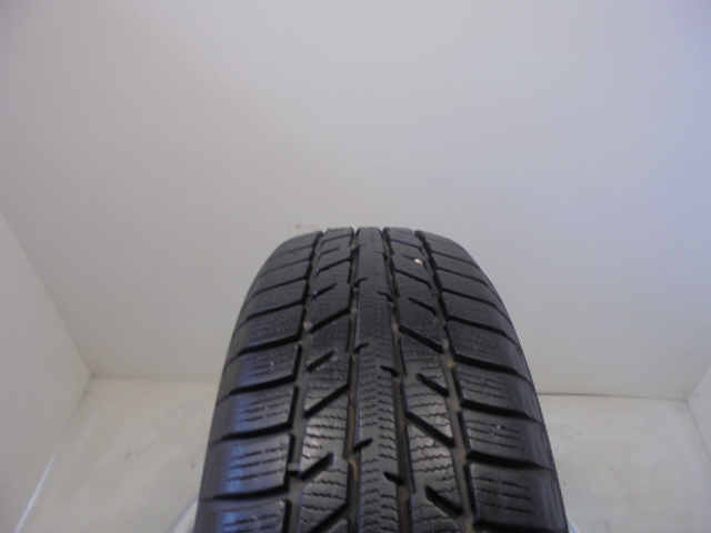 Yokohama V903 gumiabroncs