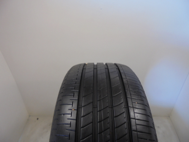 Bridgestone T005A gumiabroncs