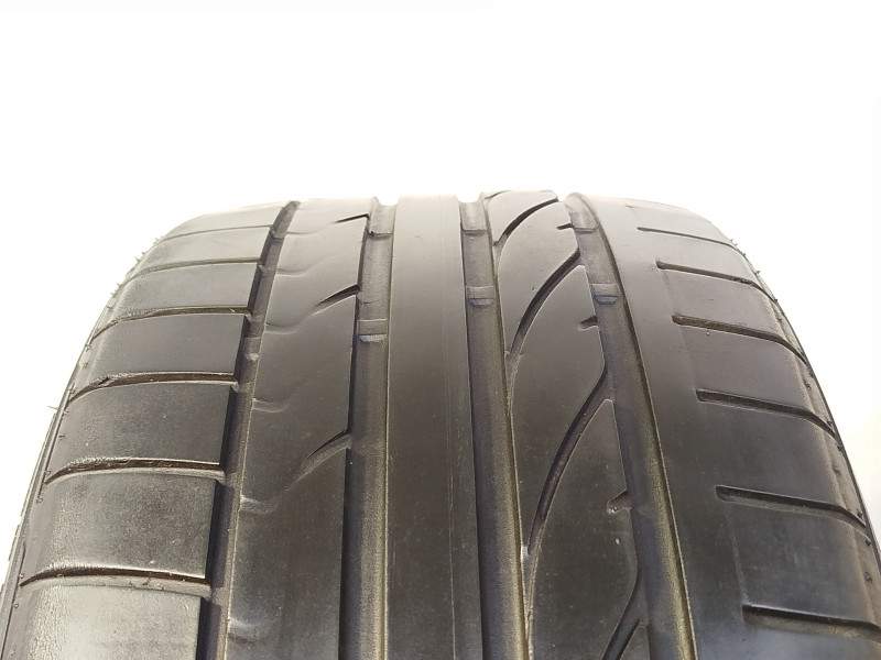 Bridgestone RE050A gumiabroncs