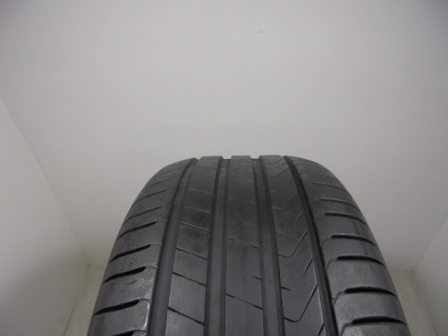 Pirelli Scorpion seal gumiabroncs