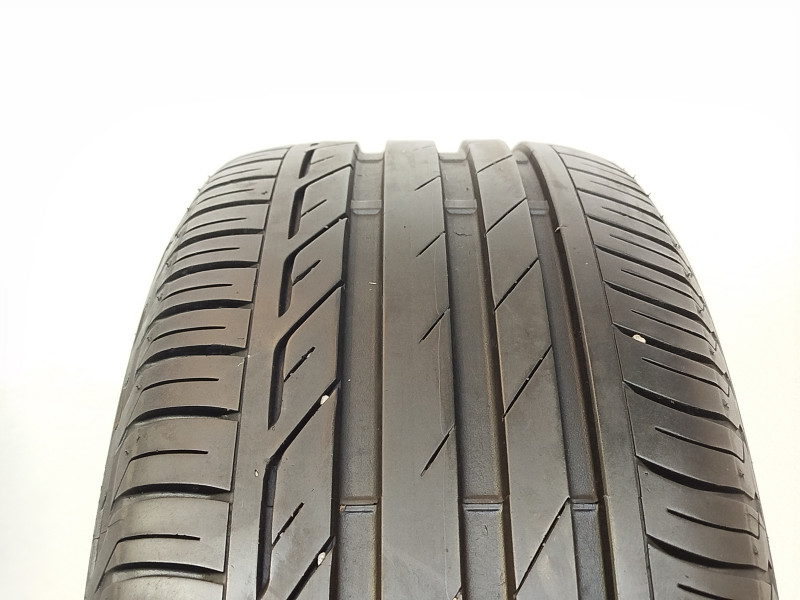 Bridgestone T001 gumiabroncs