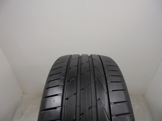 Hankook K117 Ventus S1 Evo 2 gumiabroncs