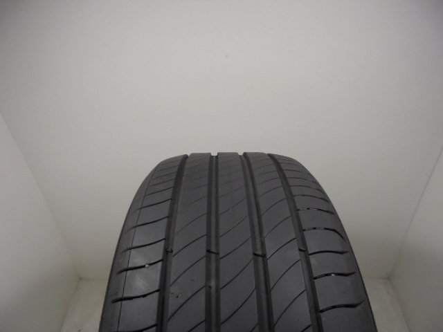 Michelin Primacy 4 gumiabroncs