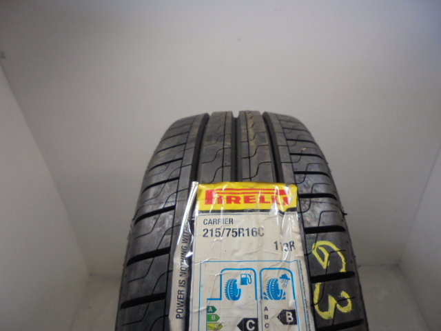 Pirelli Carrier gumiabroncs