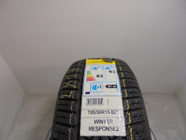 Dunlop Winter Response 2 gumiabroncs