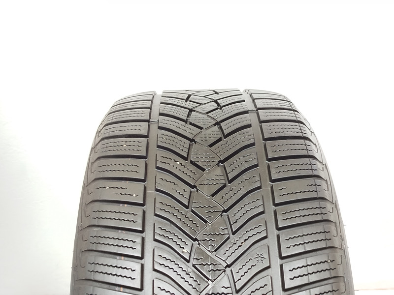 Goodyear Ultragrip gumiabroncs