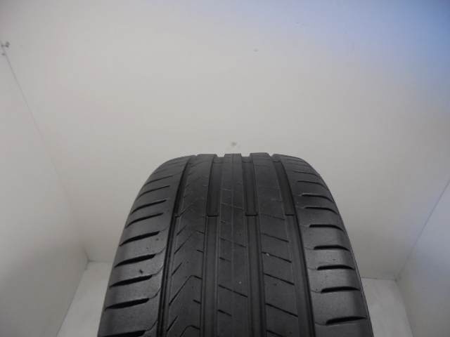 Pirelli Scorpion seal gumiabroncs