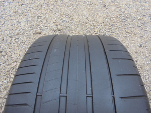 Pirelli Pzero gumiabroncs